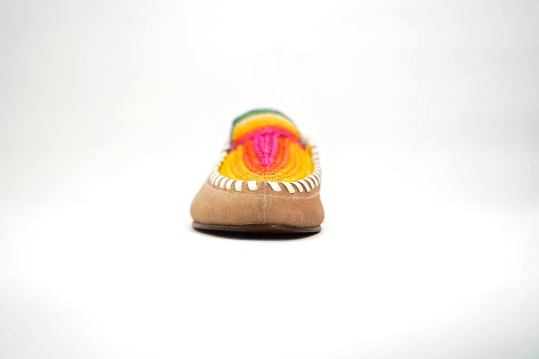 Handcrafted Moroccan Berber Moccasins – Beige with Vibrant Accents