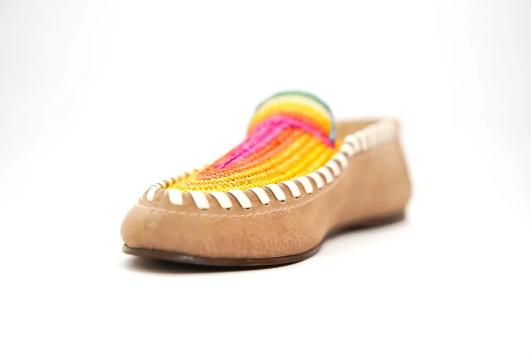 Handcrafted Moroccan Berber Moccasins – Beige with Vibrant Accents