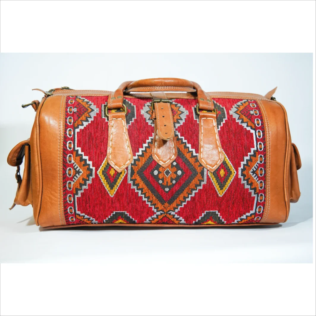 Bolsa de viaje de piel Kilim hecha a mano