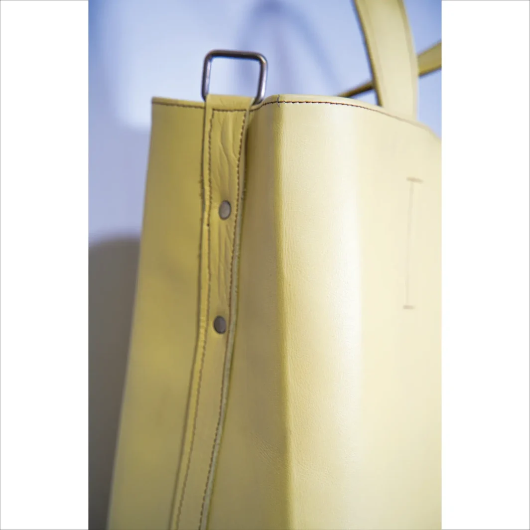 Elegante gelbe Tote Bag aus Leder