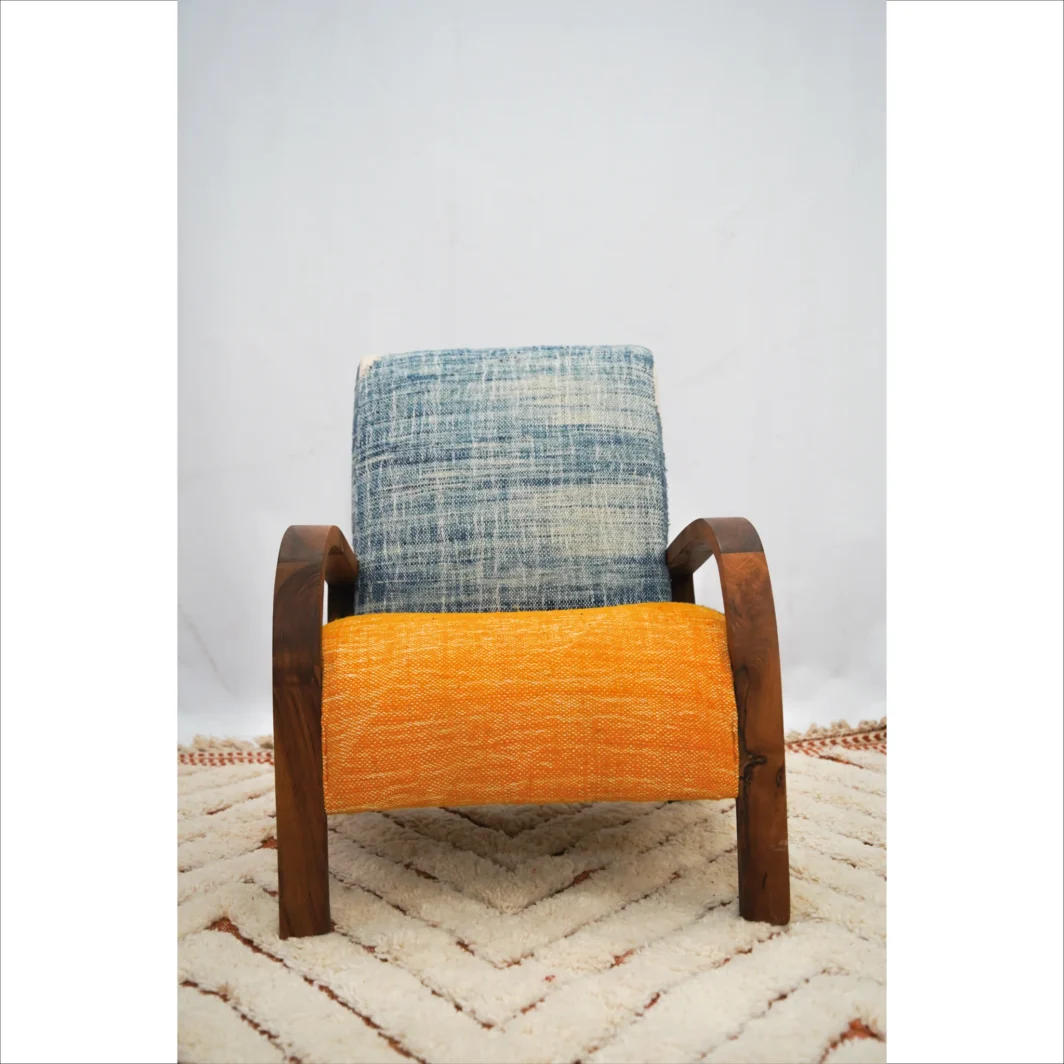 Poltrona artesanal marroquina Kilim e lã - Orange and Blue Harmony