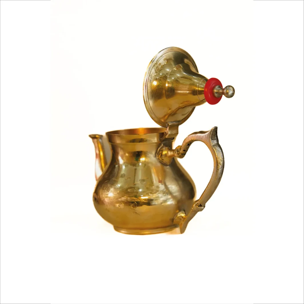 Handmade Moroccan Brass Teapot – Elegant Traditional Design