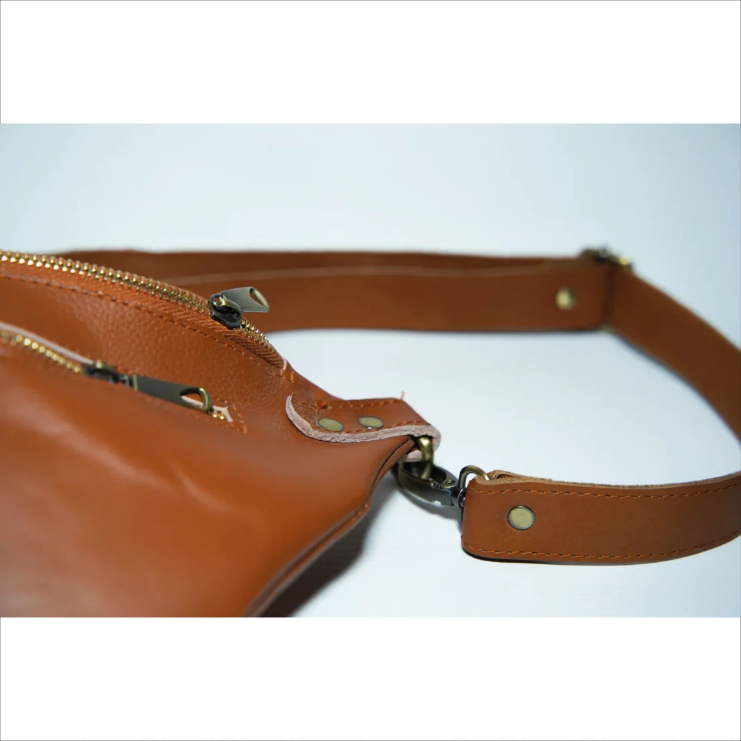 Crossbody-Tasche aus echtem Leder - stilvoll und strapazierfähig