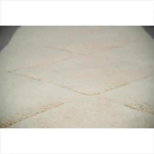 Simple Diamond Pattern Cream Runner Rug