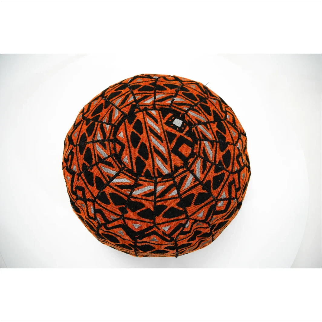 Geometrischer handgewebter Pouf in Orange und Schwarz