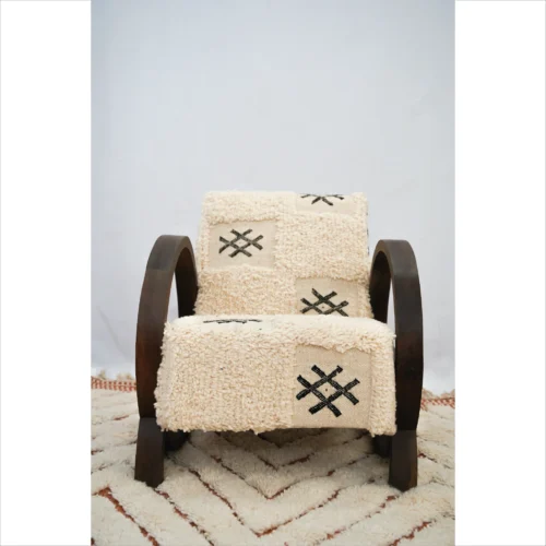 Vintage-Inspired Berber Armchair with Geometric Tufted Fabric