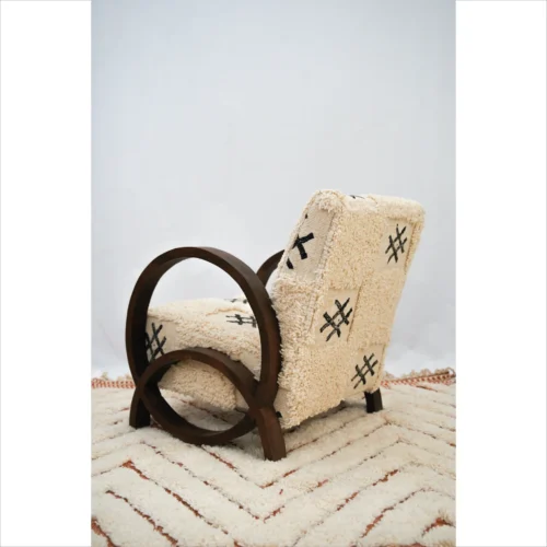 Vintage-Inspired Berber Armchair with Geometric Tufted Fabric