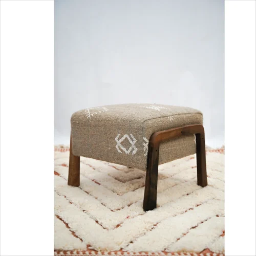 Elegant Handcrafted Moroccan Chair - Traditional & Cozy