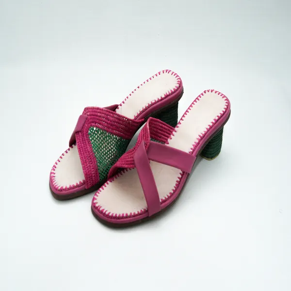 Sandalias de tacón marroquíes hechas a mano - Diseño tejido fucsia y esmeralda 1 Sandalias de tacón marroquíes hechas a mano