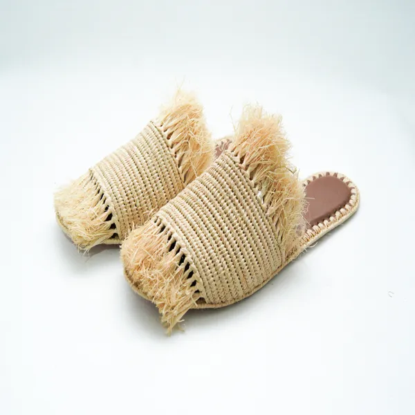Sandalias marroquíes de rafia hechas a mano - Mules flecos naturales 1 Sandalias marroquíes hechas a mano con flecos de rafia